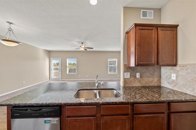 11115 N Jefferson Street, Kansas City, MO 64155