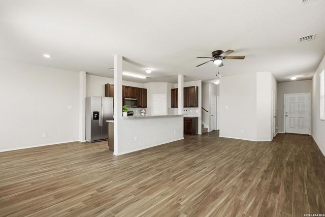 10426 Green Lake Dr, San Antonio, TX 78223