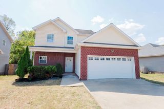 213 Azalea Dr, Oak Grove, KY 42262