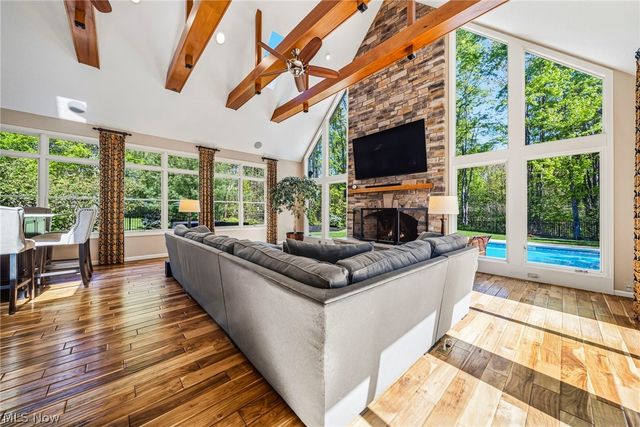11790 Arbor Glen Drive, Chardon, OH 44024