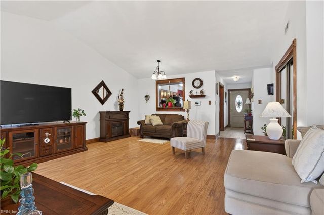 4000 Wyant CT, Chesapeake, VA 23321