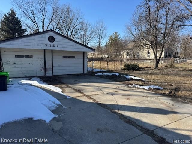 7151 Estrelle Avenue, Mount Morris, MI 48458