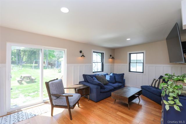 52 Phillips Avenue, Highland, NY 12528