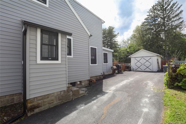 52 Phillips Avenue, Highland, NY 12528