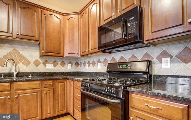 25859 KIRKWOOD SQ, Chantilly, VA 20152