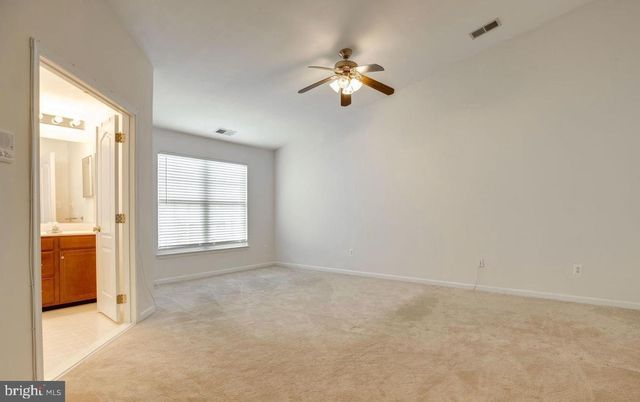 25859 KIRKWOOD SQ, Chantilly, VA 20152