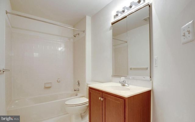 25859 KIRKWOOD SQ, Chantilly, VA 20152