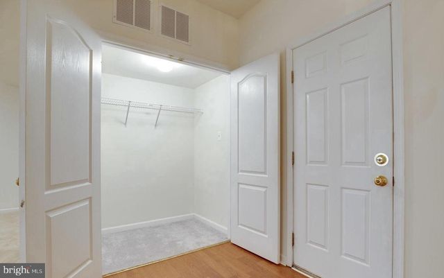 25859 KIRKWOOD SQ, Chantilly, VA 20152