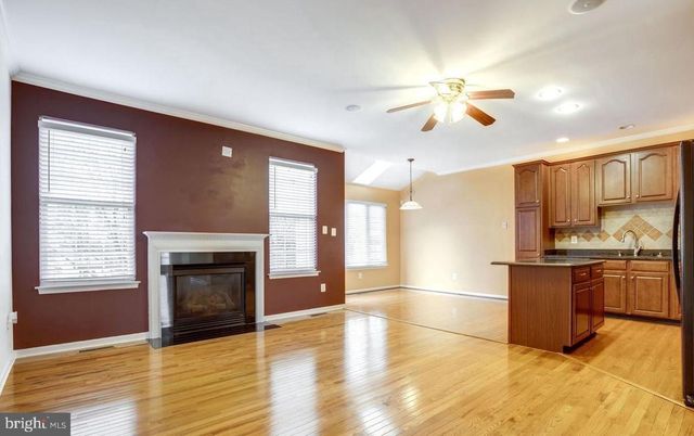 25859 KIRKWOOD SQ, Chantilly, VA 20152