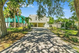 643 CALLE DE PERU, Sarasota, FL 34242