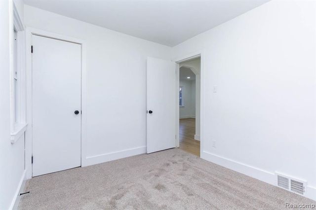 17322 Martin Road, Roseville, MI 48066