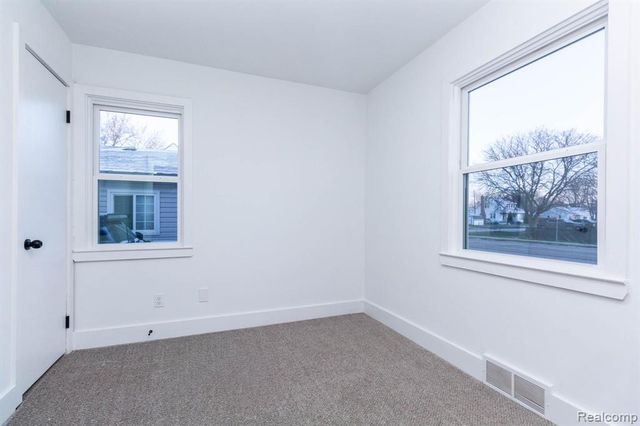 17322 Martin Road, Roseville, MI 48066