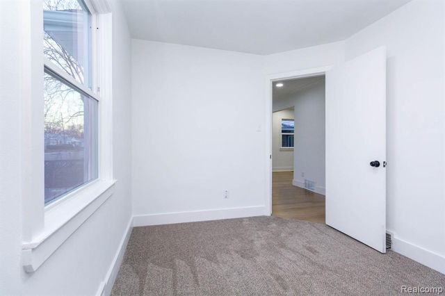 17322 Martin Road, Roseville, MI 48066