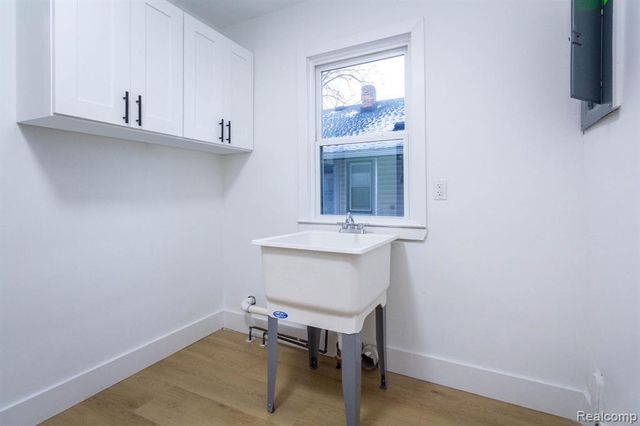 17322 Martin Road, Roseville, MI 48066