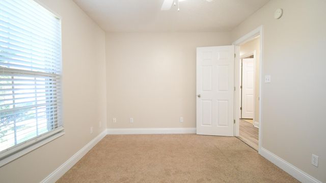 108 Hollow Creek Drive, Frankfort, KY 40601