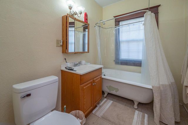 310 E Washington STREET, Delavan, WI 53115