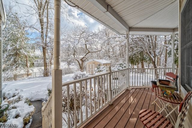 15 Paradise Pl, Roseland Boro, NJ 07068