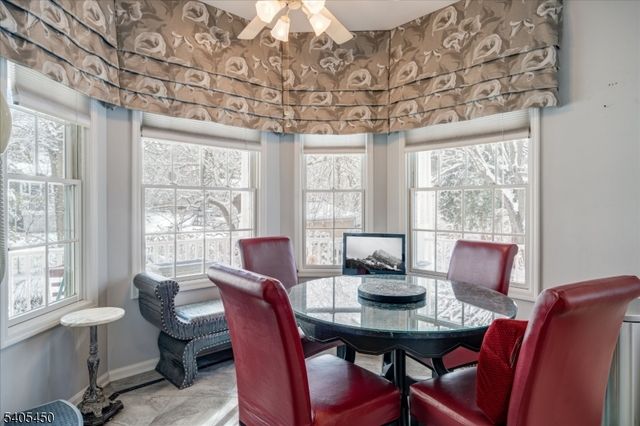 15 Paradise Pl, Roseland Boro, NJ 07068