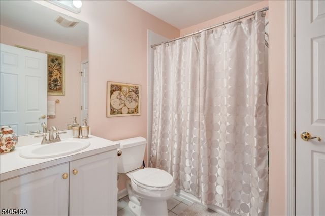 15 Paradise Pl, Roseland Boro, NJ 07068