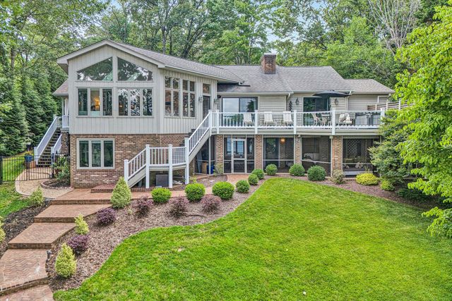 150 Providence LN, Union Hall, VA 24176