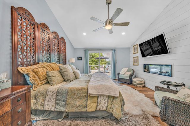 150 Providence LN, Union Hall, VA 24176