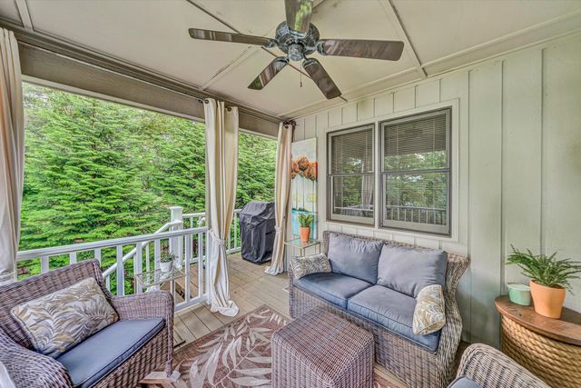 150 Providence LN, Union Hall, VA 24176