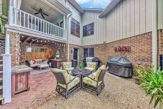 150 Providence LN, Union Hall, VA 24176