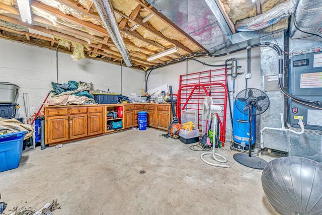 150 Providence LN, Union Hall, VA 24176
