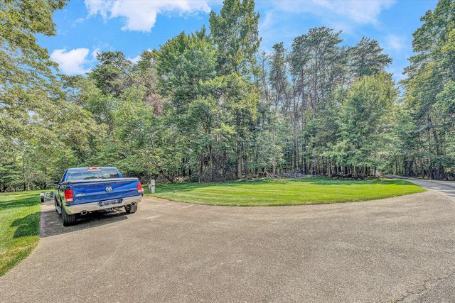 150 Providence LN, Union Hall, VA 24176
