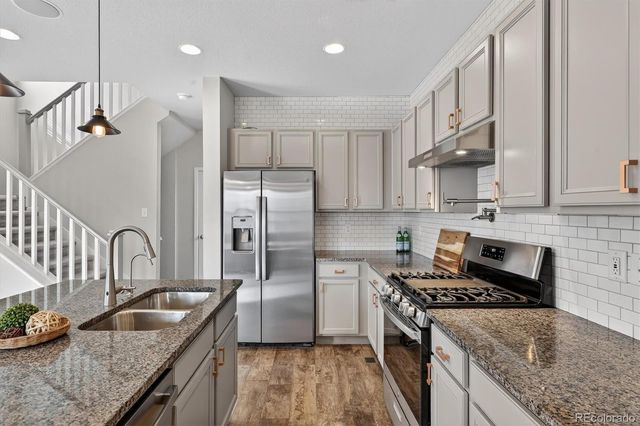 6571 N Cathay Street, Denver, CO 80249