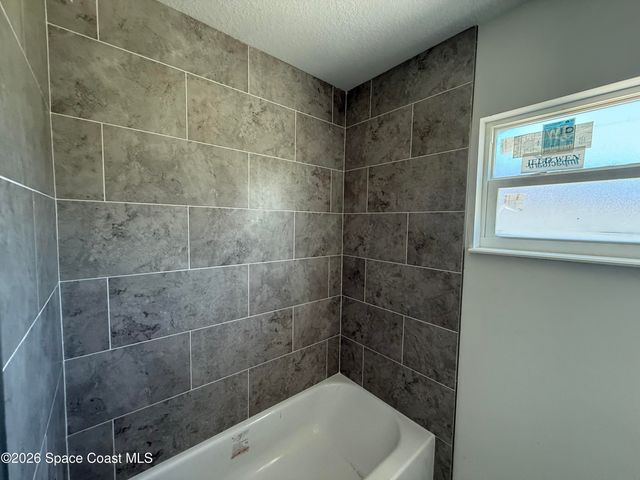 1659 Windsor Avenue SE, Palm Bay, FL 32909