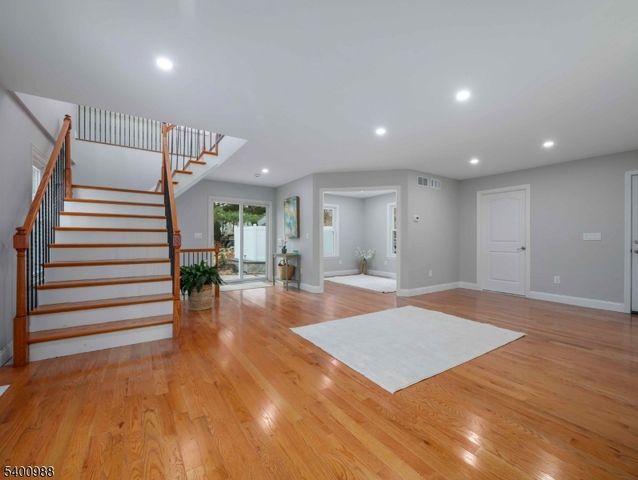 11 Maine St, Jefferson Twp., NJ 07849