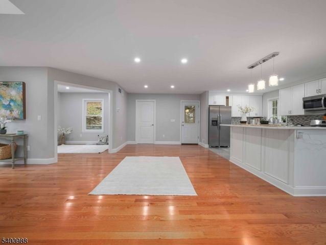 11 Maine St, Jefferson Twp., NJ 07849