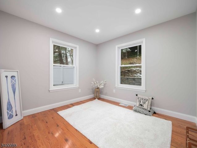 11 Maine St, Jefferson Twp., NJ 07849