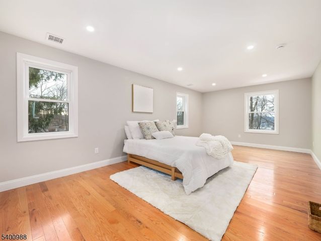 11 Maine St, Jefferson Twp., NJ 07849