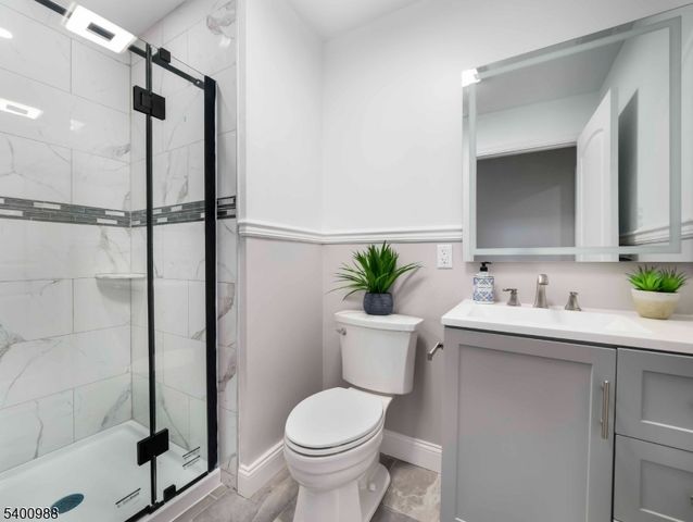 11 Maine St, Jefferson Twp., NJ 07849