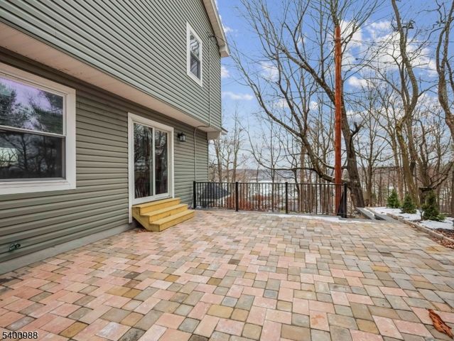 11 Maine St, Jefferson Twp., NJ 07849