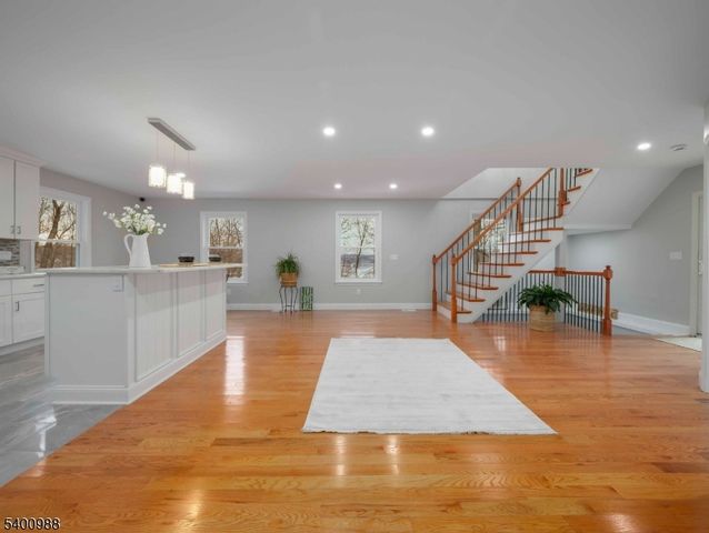 11 Maine St, Jefferson Twp., NJ 07849