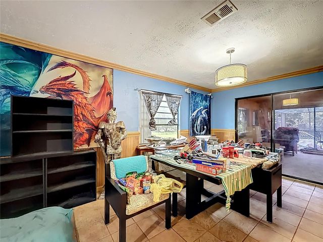 2548 CR 422, Lake Panasoffkee, FL 33538