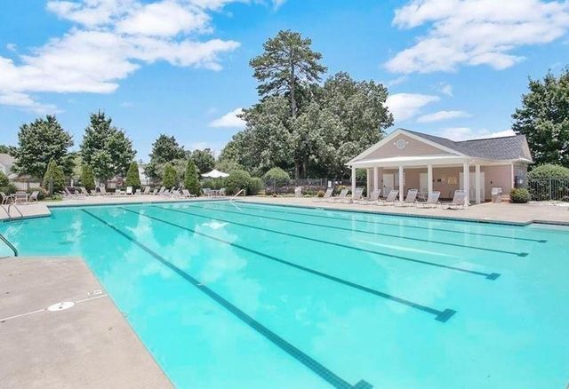 8205 Norwich Place, Suwanee, GA 30024