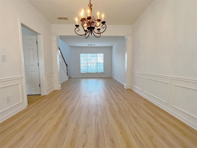 8205 Norwich Place, Suwanee, GA 30024