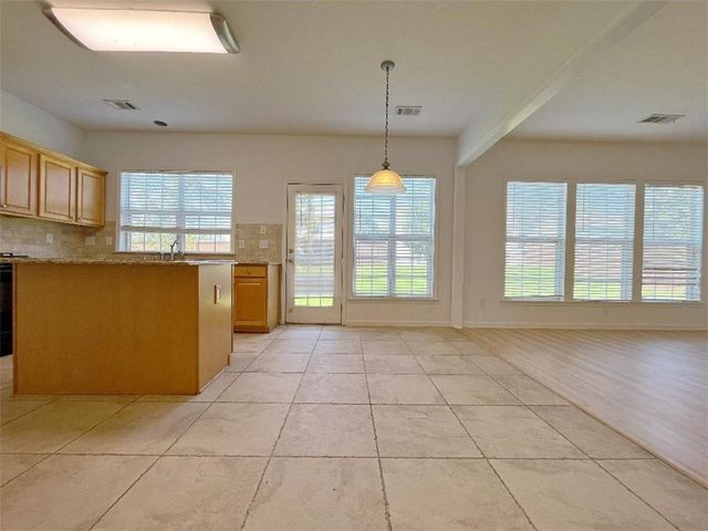 8205 Norwich Place, Suwanee, GA 30024