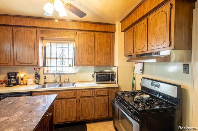 4116 Kendall Street, Detroit, MI 48238