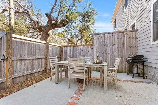 979 Bay Tree Circle 203, Mount Pleasant, SC 29464
