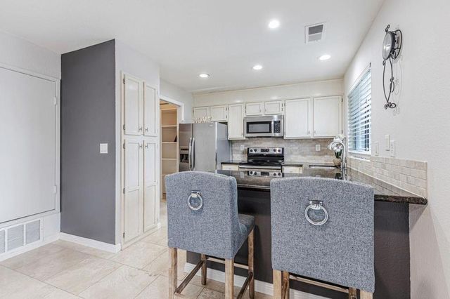 94 Elder Drive F, Pacheco, CA 94553