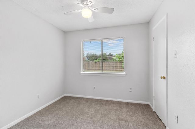 3105 Wood Fox Drive, Alvin, TX 77511