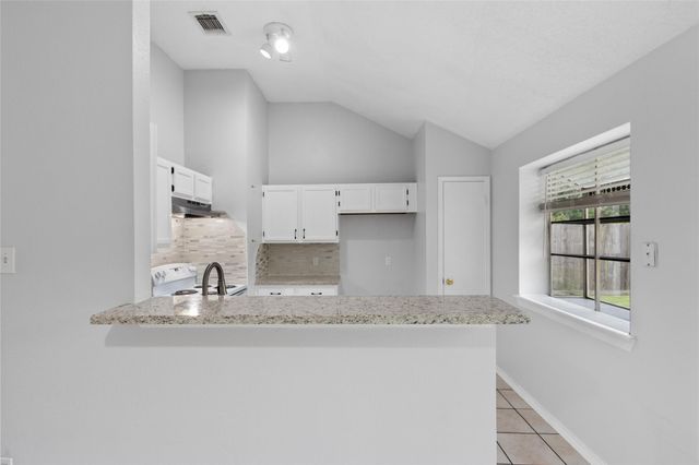 3105 Wood Fox Drive, Alvin, TX 77511
