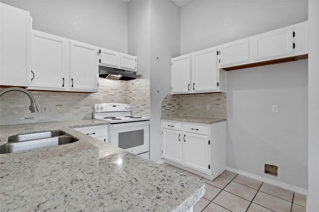 3105 Wood Fox Drive, Alvin, TX 77511