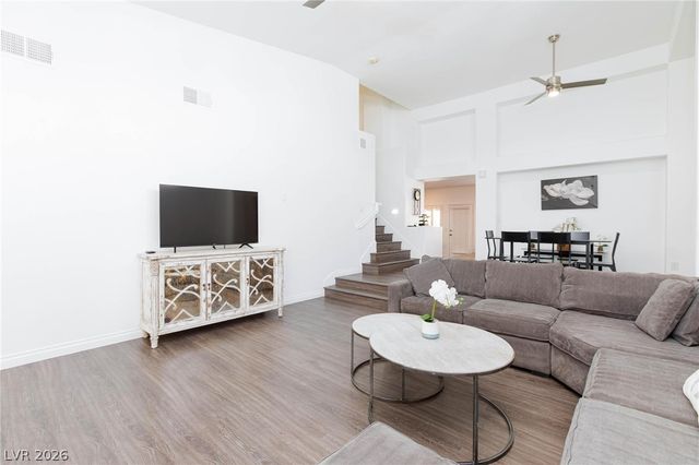9896 Masked Duck Avenue, Las Vegas, NV 89117