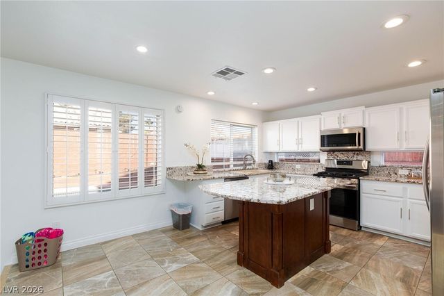 9896 Masked Duck Avenue, Las Vegas, NV 89117